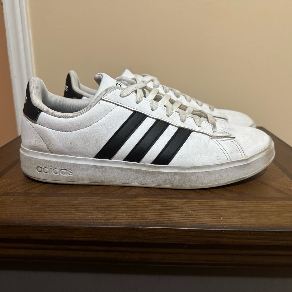 Adidas Men's Classic White and Black Sneakers